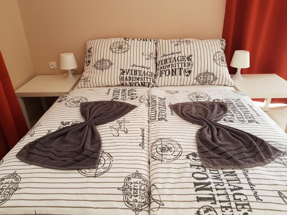 Crystal Es Susanne Panzio Bed & Breakfast Siofok Ngoại thất bức ảnh